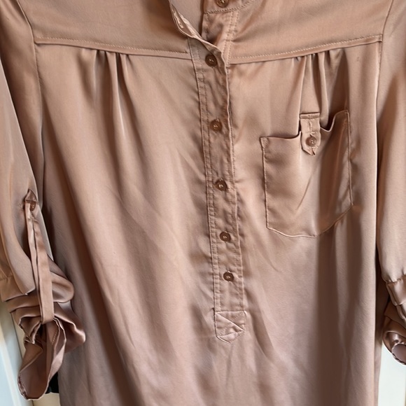Beige-Pink Silky Blouse! Size Small - Picture 4 of 5